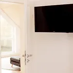 Dock 61 - Tolles Fuer Bis Zu 4 Personen Mit Kaminofen Und Sauna - Haustiere Herzlich Willkommen, Direkt Am Wasser Gelegen Nordhorn