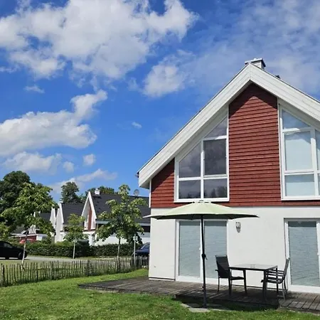 Dock 61 - Tolles Fuer Bis Zu 4 Personen Mit Kaminofen Und Sauna - Haustiere Herzlich Willkommen, Direkt Am Wasser Gelegen