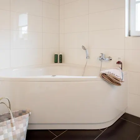 Dock 61 - Tolles Fuer Bis Zu 4 Personen Mit Kaminofen Und Sauna - Haustiere Herzlich Willkommen, Direkt Am Wasser Gelegen 度假居 诺德霍恩