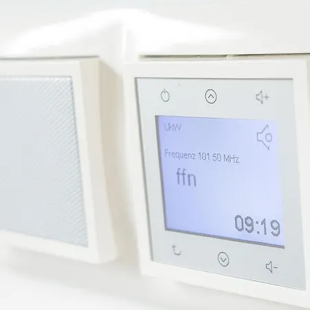 Dock 61 - Tolles Fuer Bis Zu 4 Personen Mit Kaminofen Und Sauna - Haustiere Herzlich Willkommen, Direkt Am Wasser Gelegen Prázdninový dům