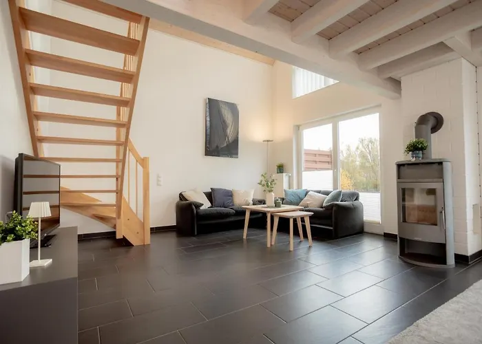 Dock 61 - Tolles Fuer Bis Zu 4 Personen Mit Kaminofen Und Sauna - Haustiere Herzlich Willkommen, Direkt Am Wasser Gelegen * Nordhorn