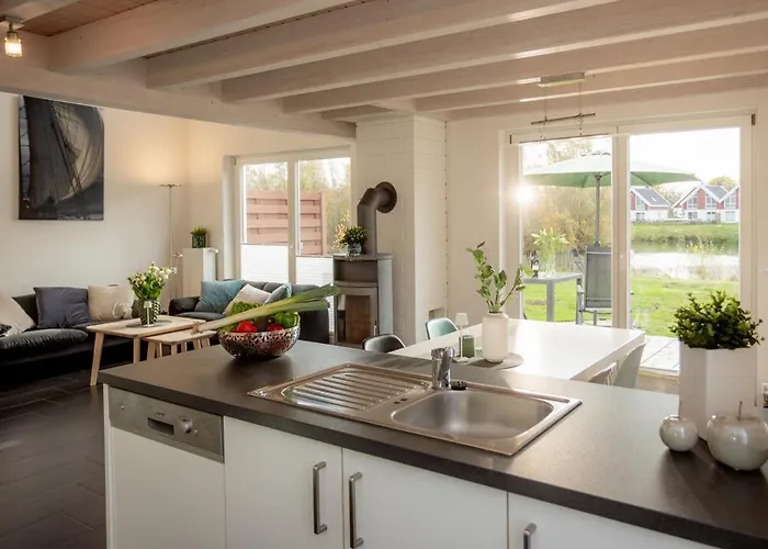 Dock 61 - Tolles Fuer Bis Zu 4 Personen Mit Kaminofen Und Sauna - Haustiere Herzlich Willkommen, Direkt Am Wasser Gelegen Feriehus Nordhorn