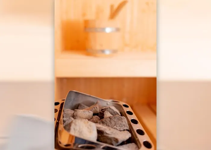 Dock 61 - Tolles Fuer Bis Zu 4 Personen Mit Kaminofen Und Sauna - Haustiere Herzlich Willkommen, Direkt Am Wasser Gelegen Feriehus *