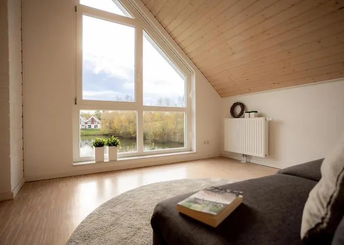 Dock 61 - Tolles Fuer Bis Zu 4 Personen Mit Kaminofen Und Sauna - Haustiere Herzlich Willkommen, Direkt Am Wasser Gelegen Nordhorn