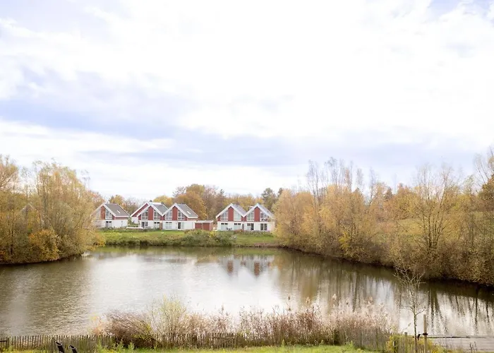 Dock 61 - Tolles Fuer Bis Zu 4 Personen Mit Kaminofen Und Sauna - Haustiere Herzlich Willkommen, Direkt Am Wasser Gelegen * Nordhorn